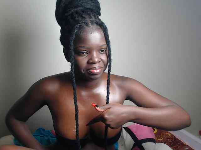 Petitebeauty webcam