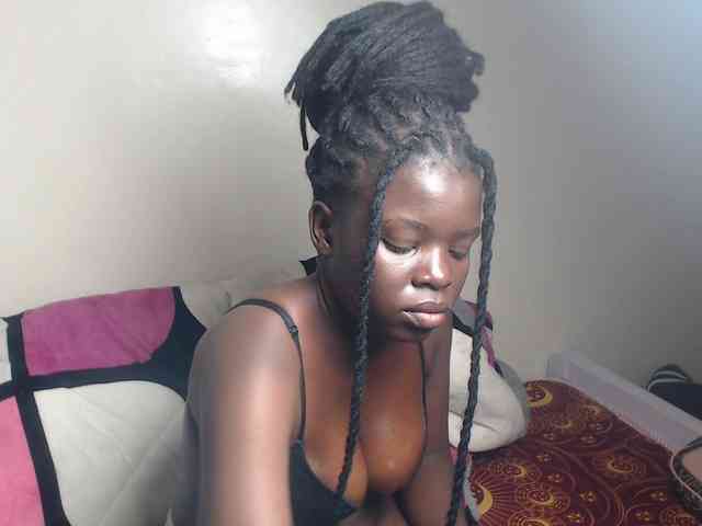 Petitebeauty webcam