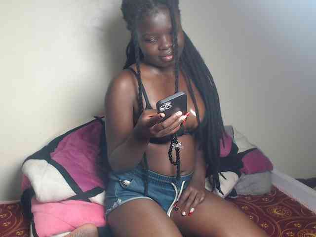 Petitebeauty webcam