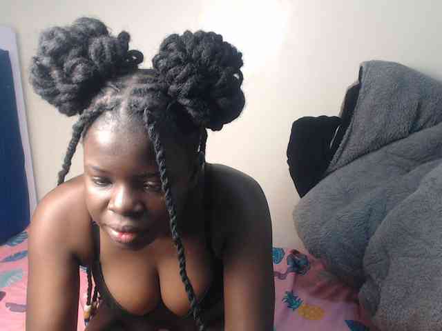 Petitebeauty webcam