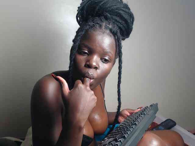 Petitebeauty webcam