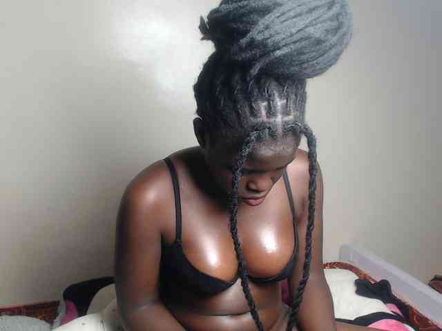 Petitebeauty webcam