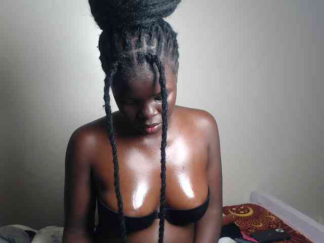 Petitebeauty webcam