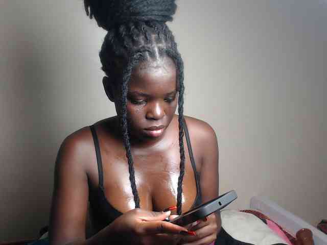 Petitebeauty webcam