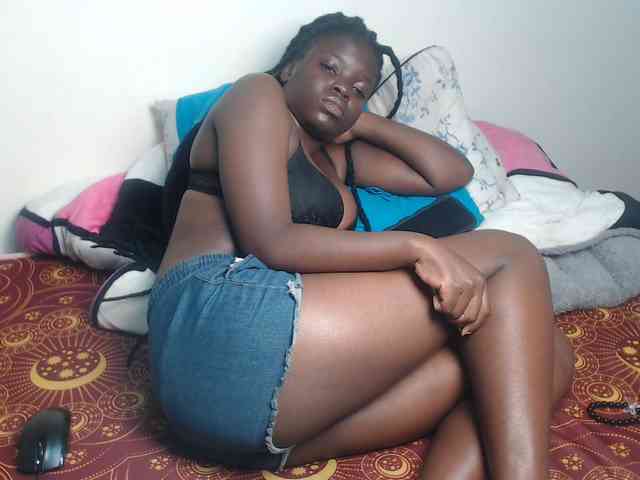 Petitebeauty webcam