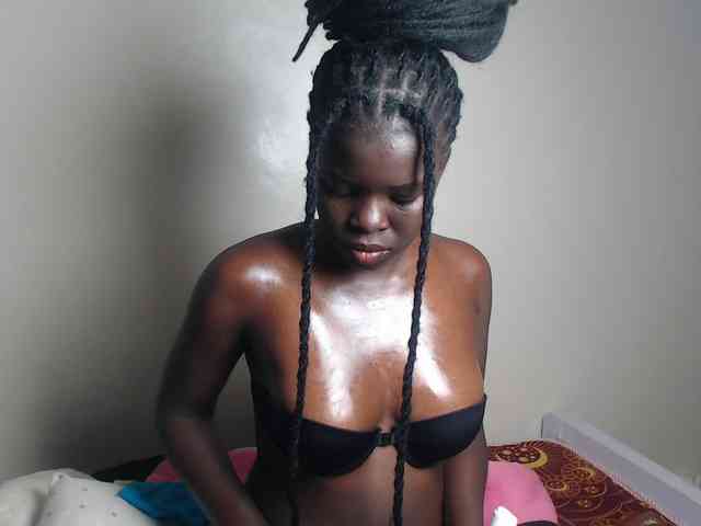 Petitebeauty webcam