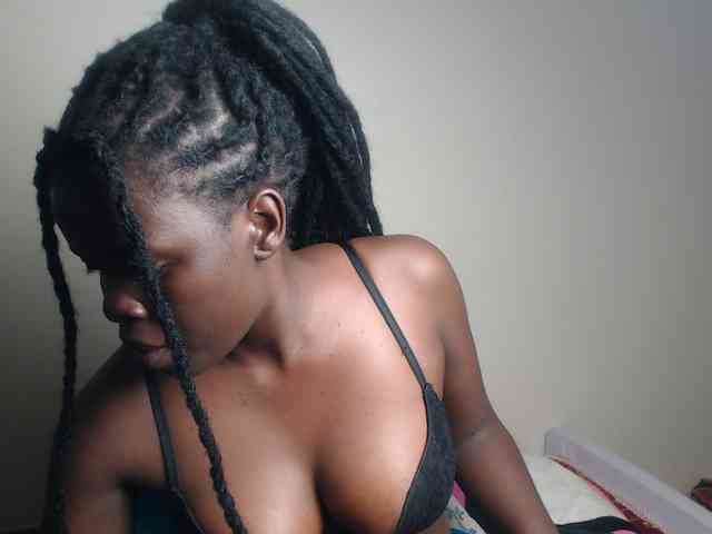 Petitebeauty webcam