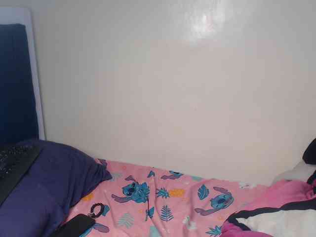 Petitebeauty webcam