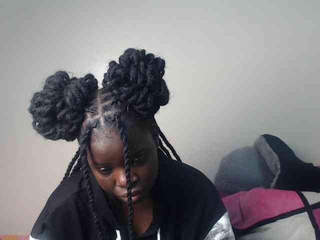 Petitebeauty webcam