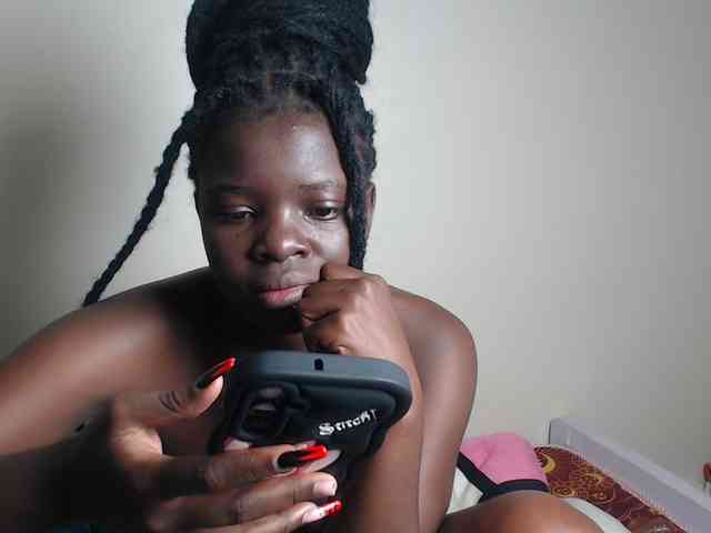 Petitebeauty webcam