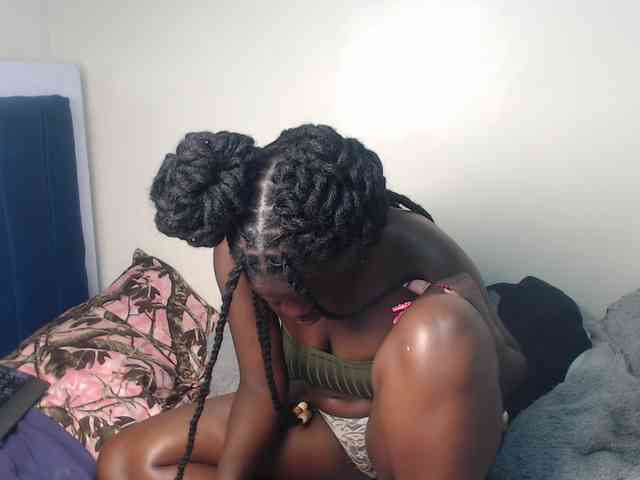Petitebeauty webcam