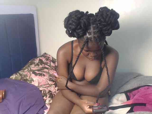 Petitebeauty webcam