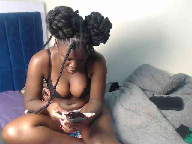 Petitebeauty webcam