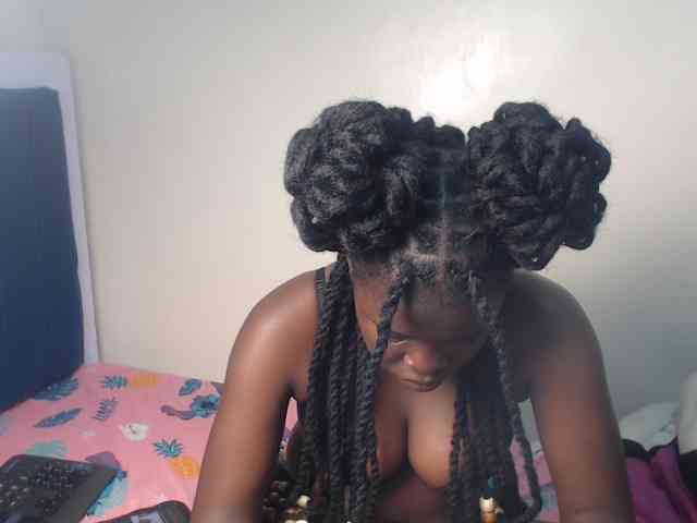 Petitebeauty webcam