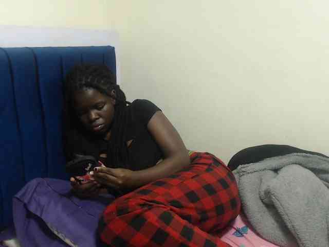 Petitebeauty webcam