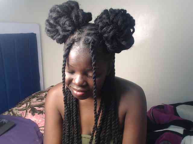 Petitebeauty webcam