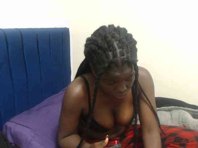 Petitebeauty webcam