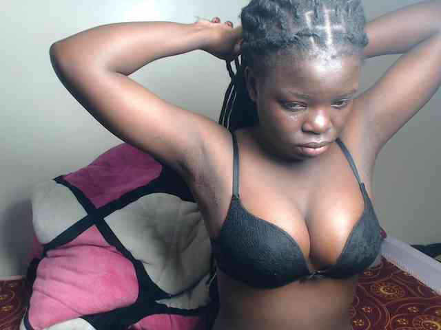 Petitebeauty webcam