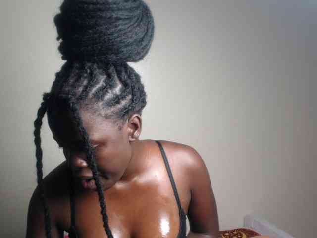 Petitebeauty webcam