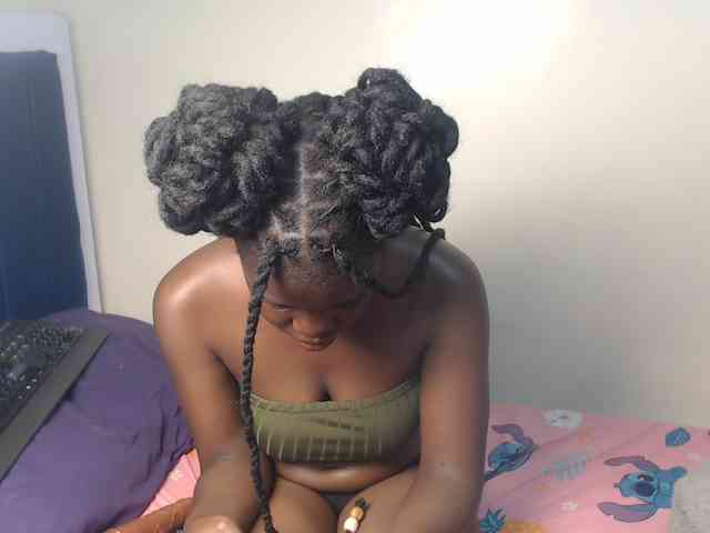 Petitebeauty webcam