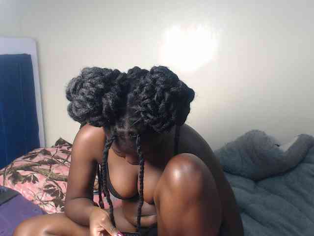 Petitebeauty webcam