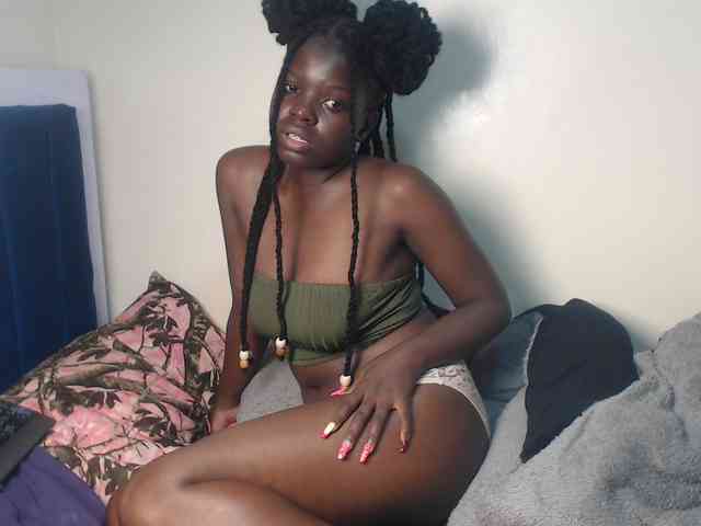 Petitebeauty webcam