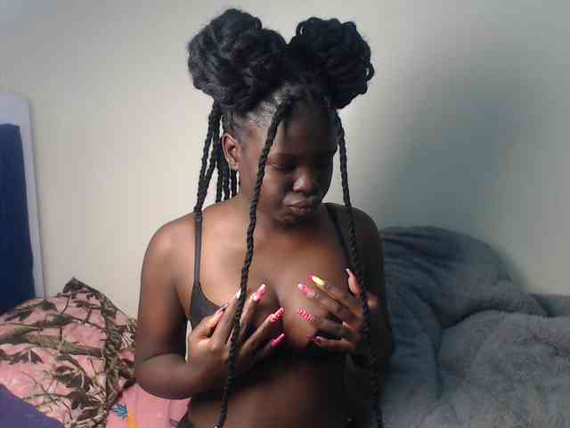 Petitebeauty webcam