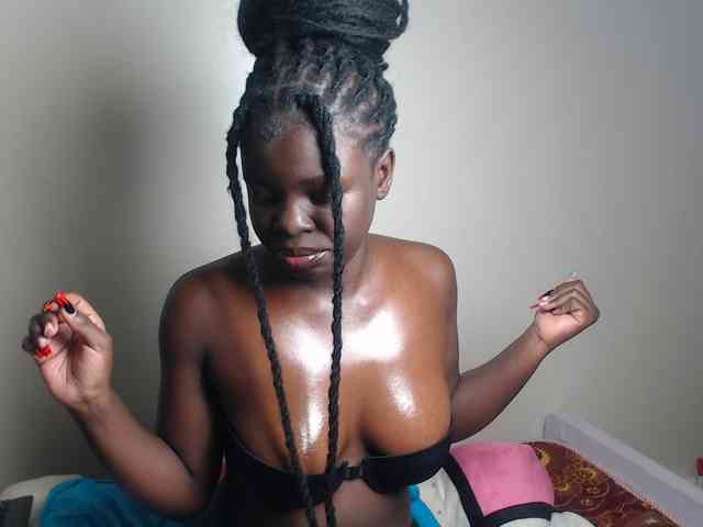 Petitebeauty webcam