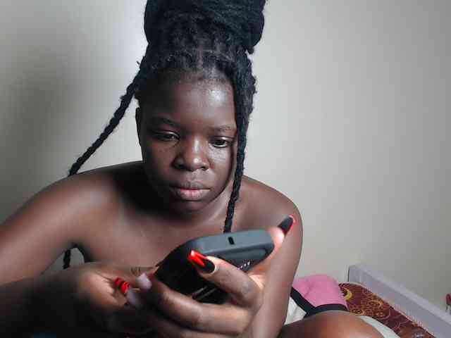 Petitebeauty webcam