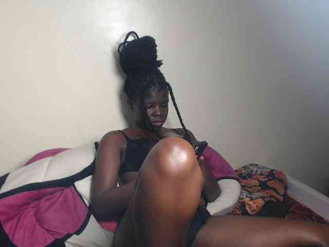 Petitebeauty webcam