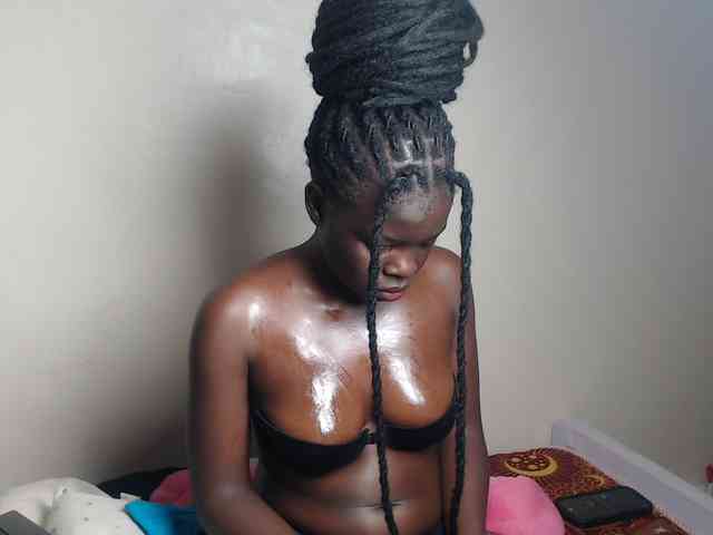 Petitebeauty webcam