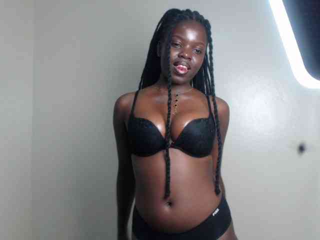 Petitebeauty webcam
