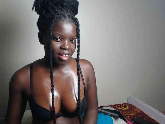 Petitebeauty webcam