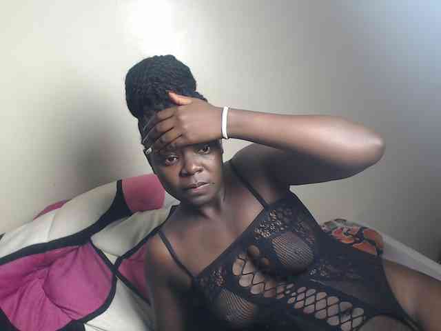 Petitebeauty webcam