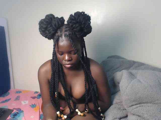 Petitebeauty webcam