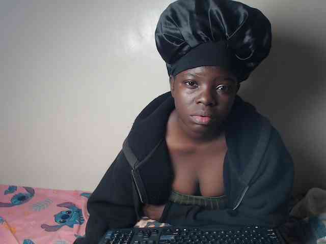 Petitebeauty webcam