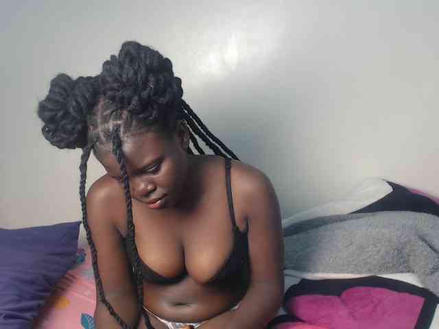 Petitebeauty webcam