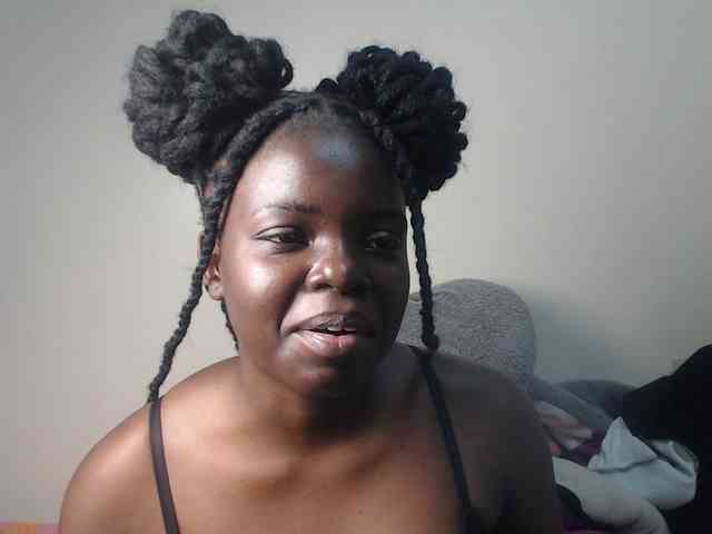 Petitebeauty webcam