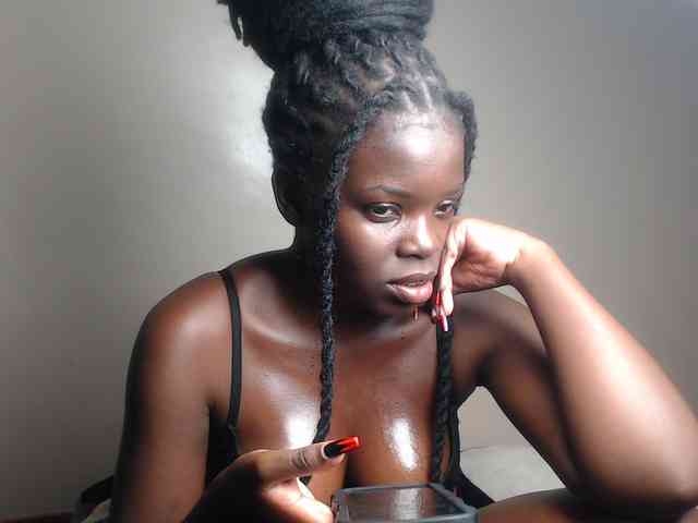 Petitebeauty webcam