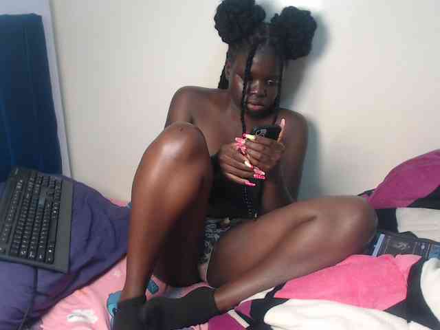 Petitebeauty webcam