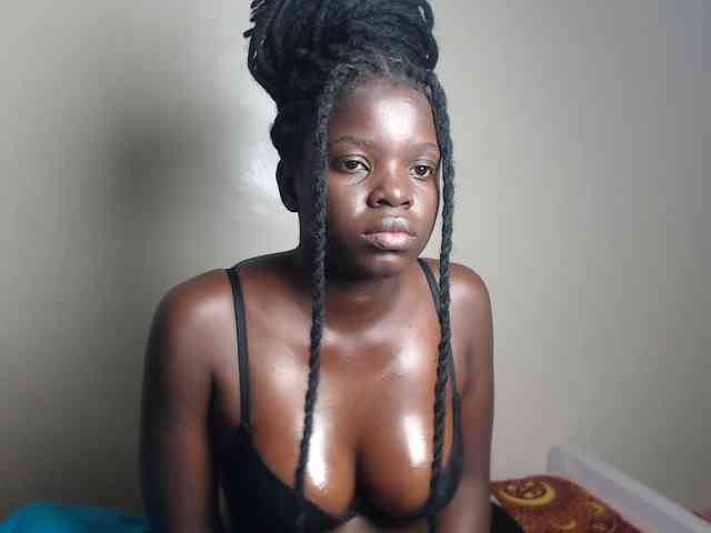 Petitebeauty webcam