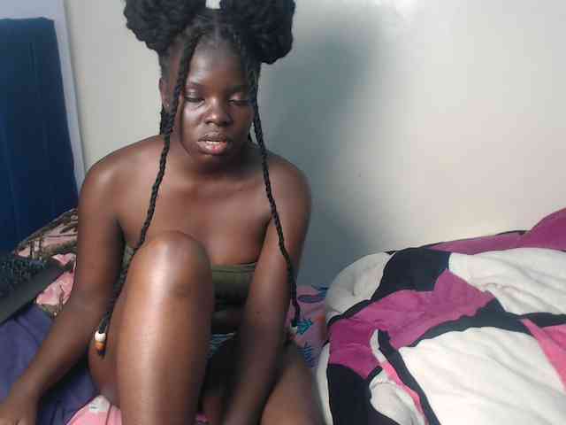 Petitebeauty webcam