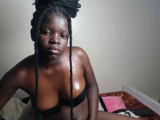 Petitebeauty webcam
