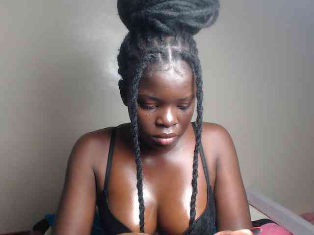 Petitebeauty webcam