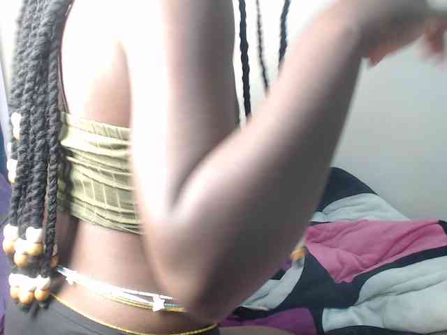 Petitebeauty webcam