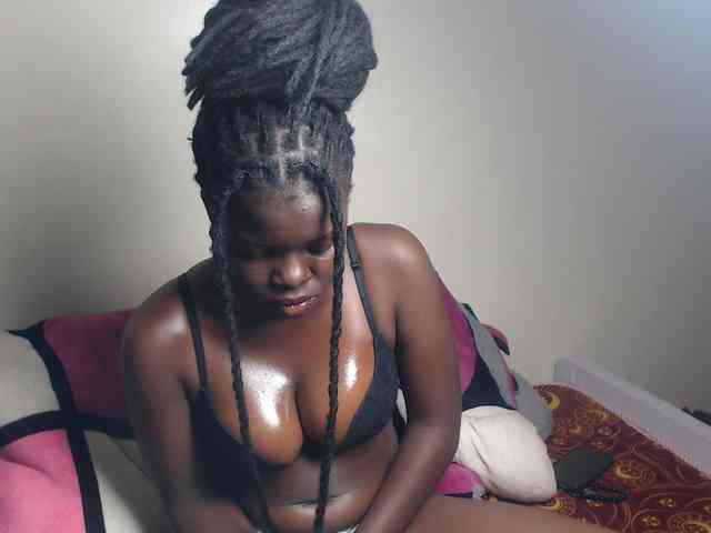 Petitebeauty webcam