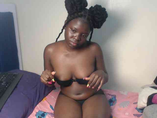 Petitebeauty webcam