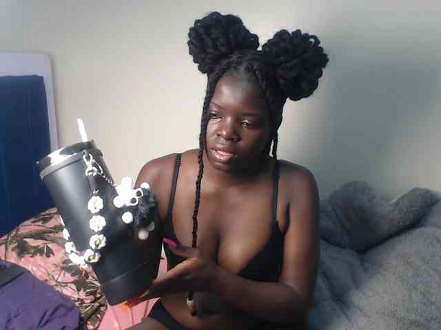 Petitebeauty webcam
