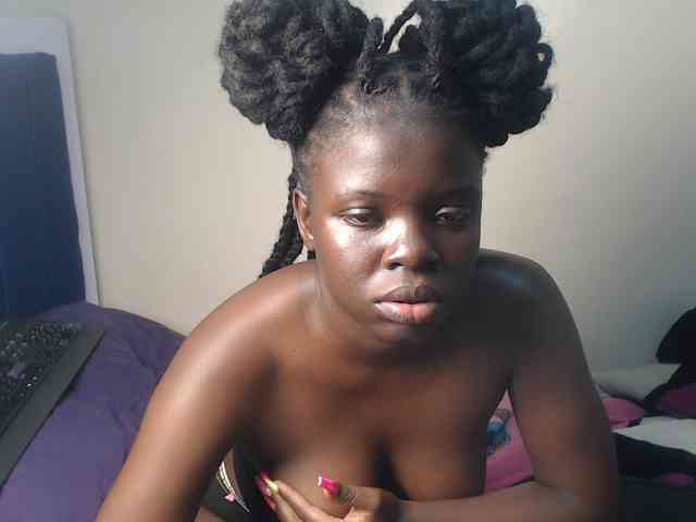 Petitebeauty webcam