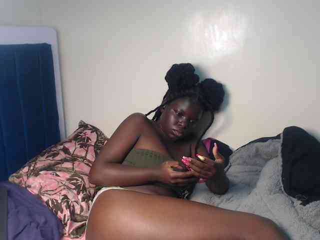Petitebeauty webcam